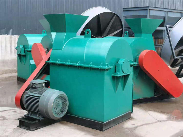 半濕物料粉碎機(jī)用于有機(jī)肥的生產(chǎn)加工雞糞、腐植酸鈉等原料效果好