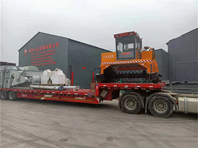 畜禽糞便室外地面堆肥履帶翻拋機,自動調(diào)動功能