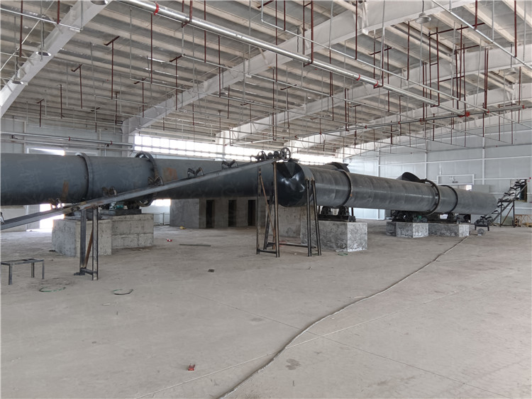 養殖場濕豬糞經過加工成有機肥所使用的整套生產線設備現場