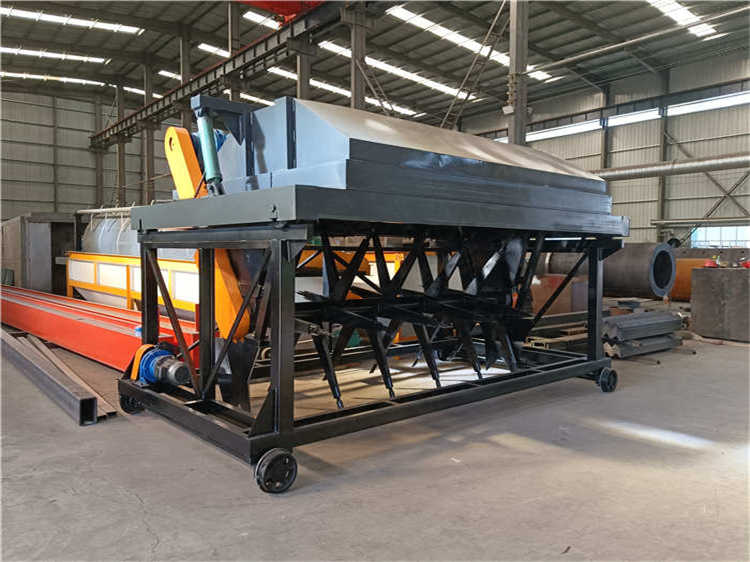 有機肥液壓槽式翻拋機,畜禽糞便均勻堆肥發(fā)酵設(shè)備,生產(chǎn)線加工翻耙設(shè)備