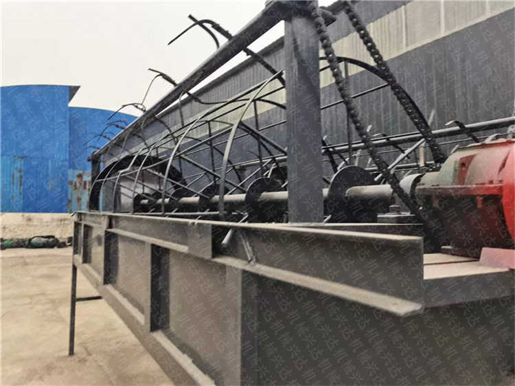 雞羊糞發(fā)酵生產(chǎn)滾筒篩分機(jī),豬糞中藥渣顆粒肥料篩選機(jī)