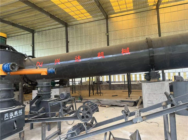 有機肥柱狀造粒設備,動物糞便免烘干平模擠壓造粒機,肥料生產線設備