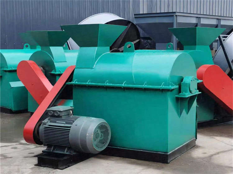 草炭污泥生物有機肥粉碎機設(shè)備,濕料進(jìn)出不堵塞,有機肥半濕物料粉碎機