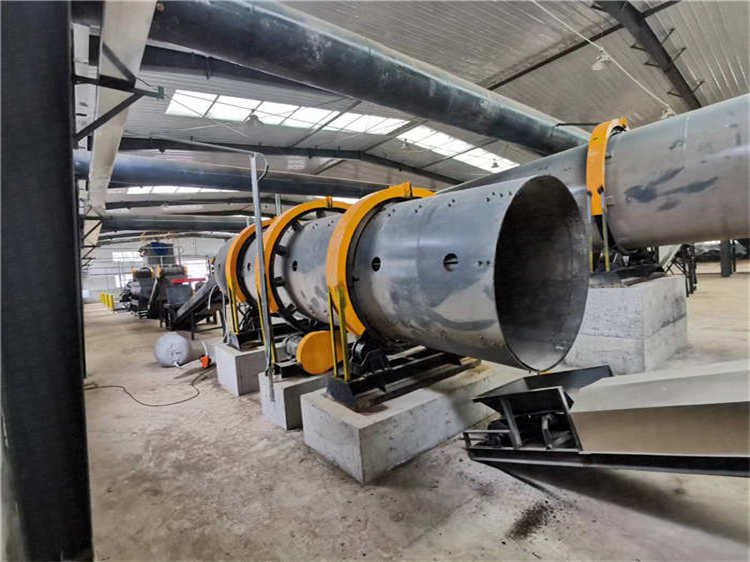 畜牧糞便秸稈發(fā)酵造粒機(jī) 肥料轉(zhuǎn)鼓造粒機(jī)生產(chǎn)線設(shè)備 興達(dá)機(jī)械